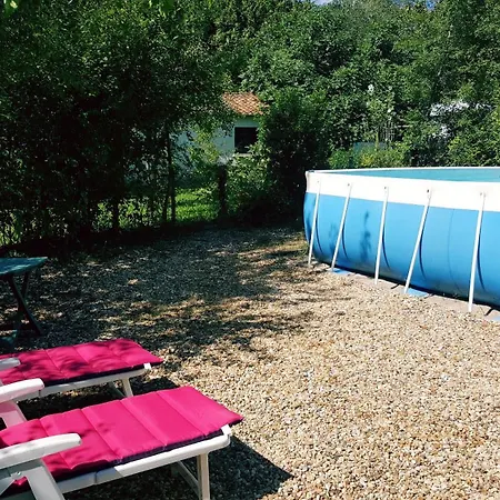 Spacious Holiday Home With Pool In Pretty Village Celles  Exterior foto